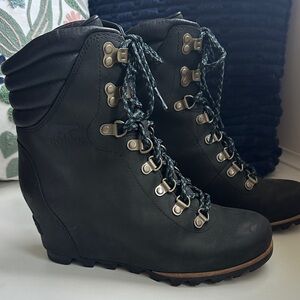 Sorel Black Lace Up Wedge Boots